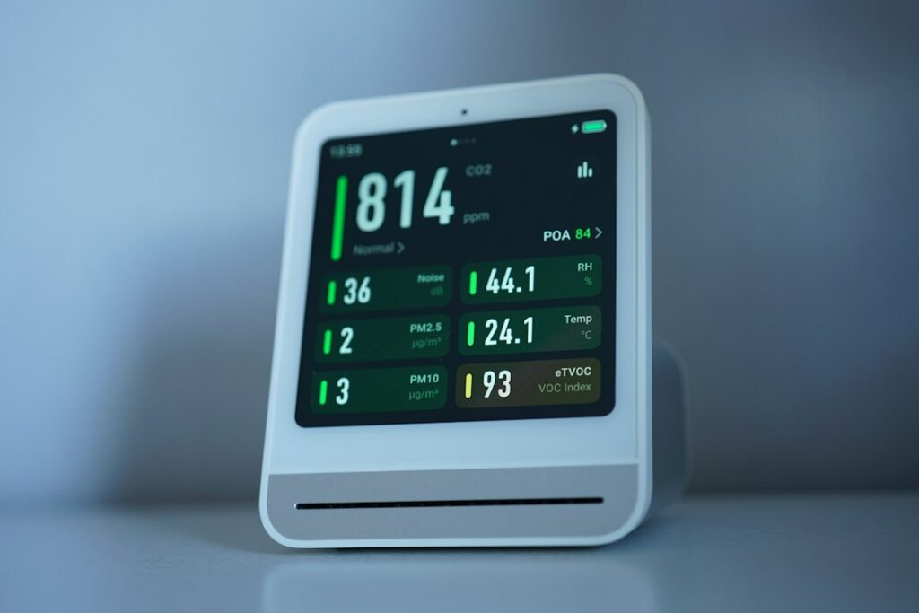 Strumento per il monitoraggio della qualità dell'aria indoor utilizzato nella misurazione del gas radon